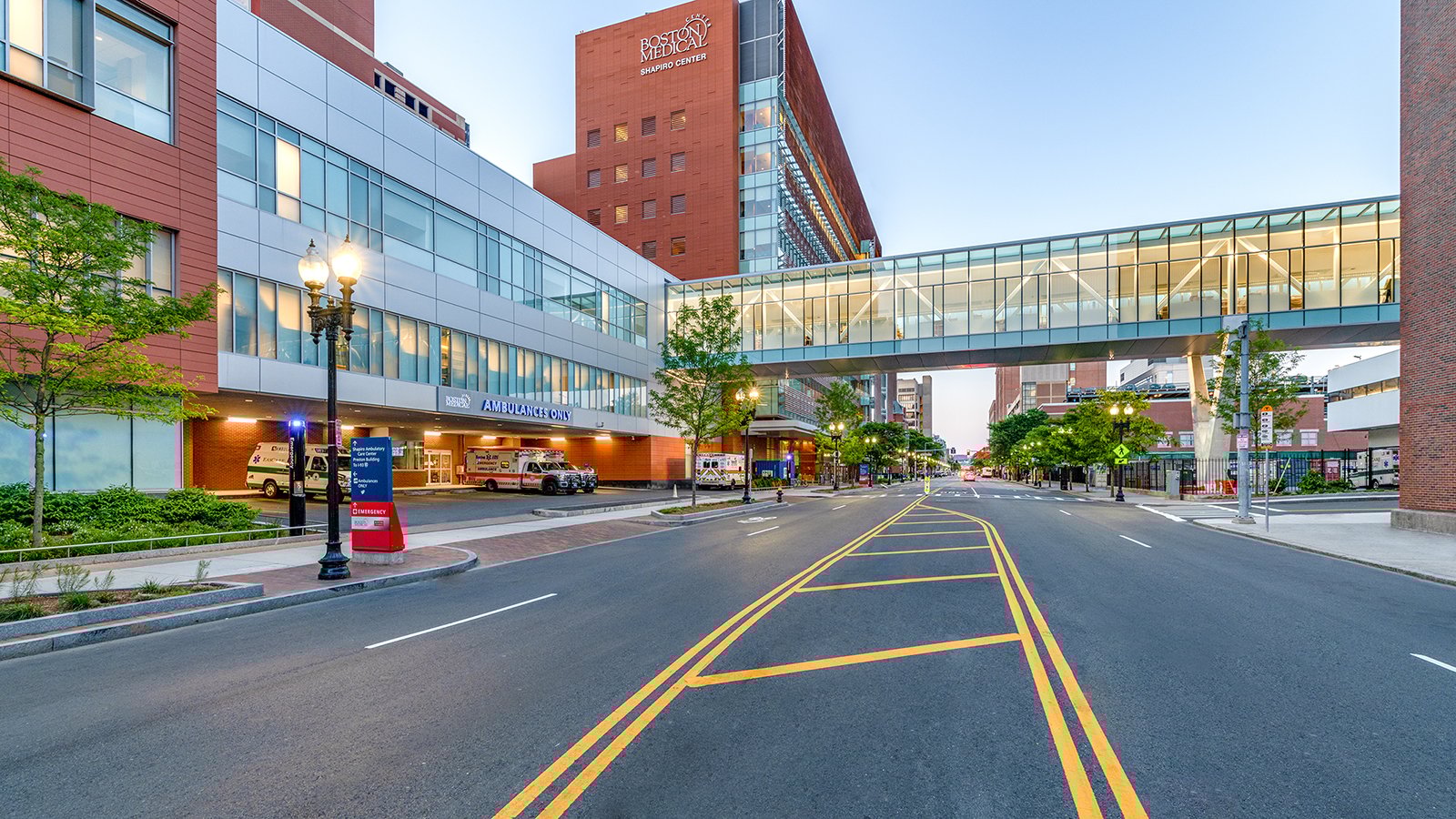 boston-medical-center-menino-exterior-bridge-acentech